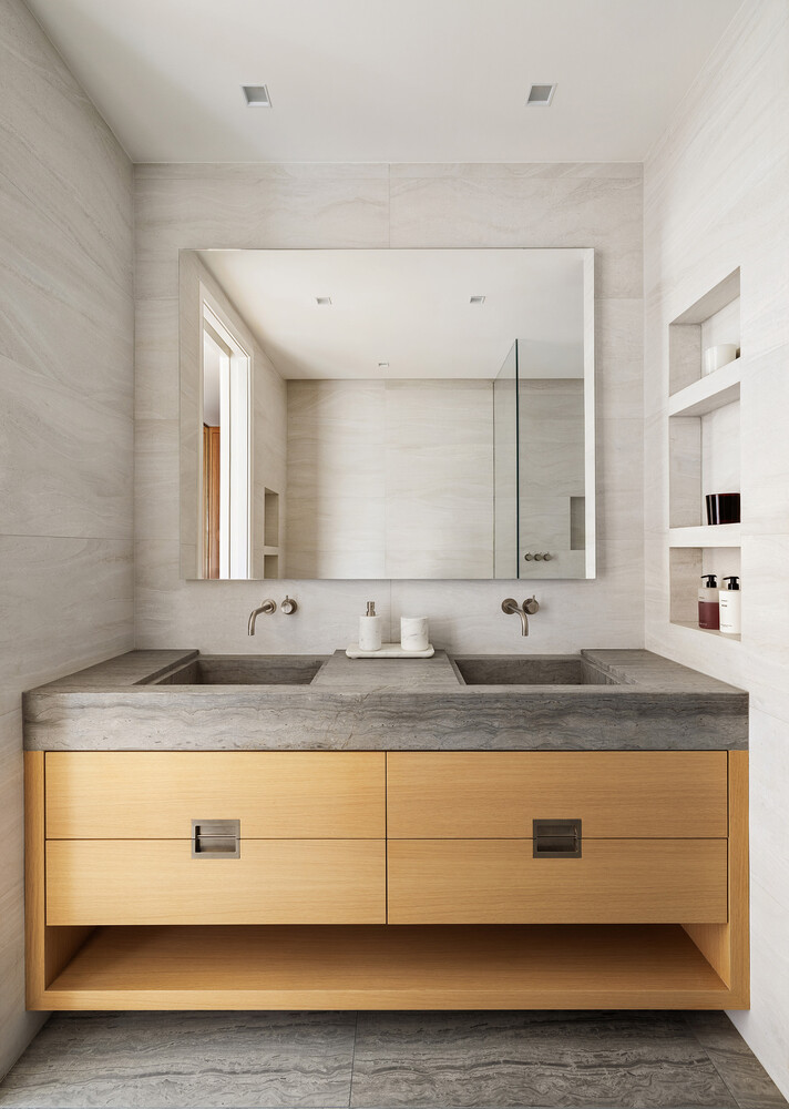 290 WEST Street 5B