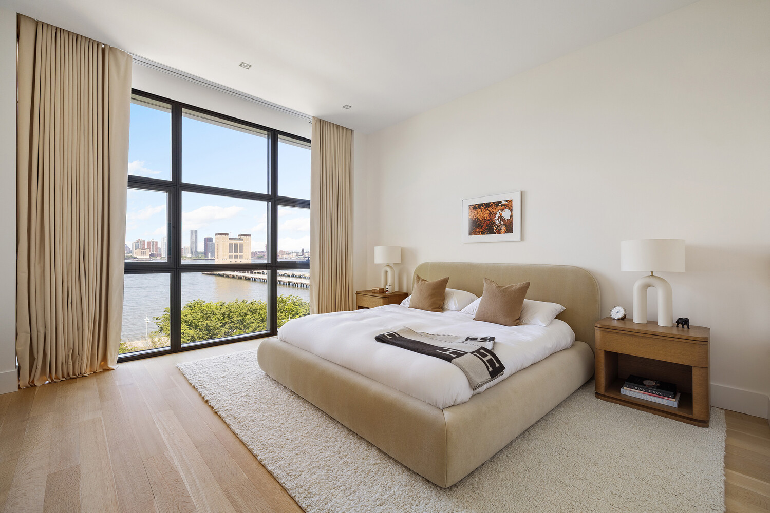290 WEST Street 5B