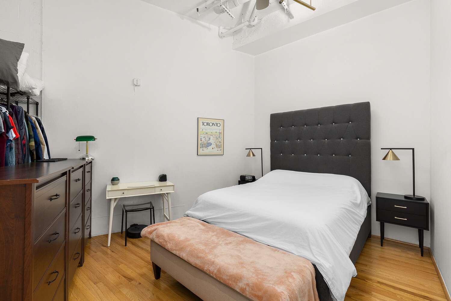 6 VARICK Street 2B