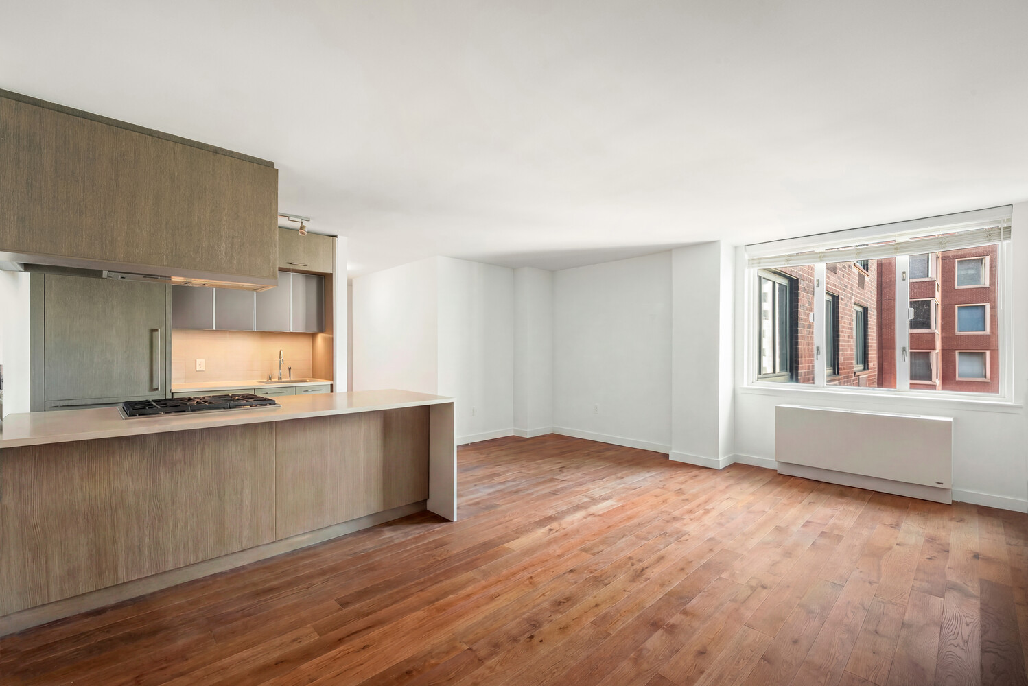 225 RECTOR Place 10T