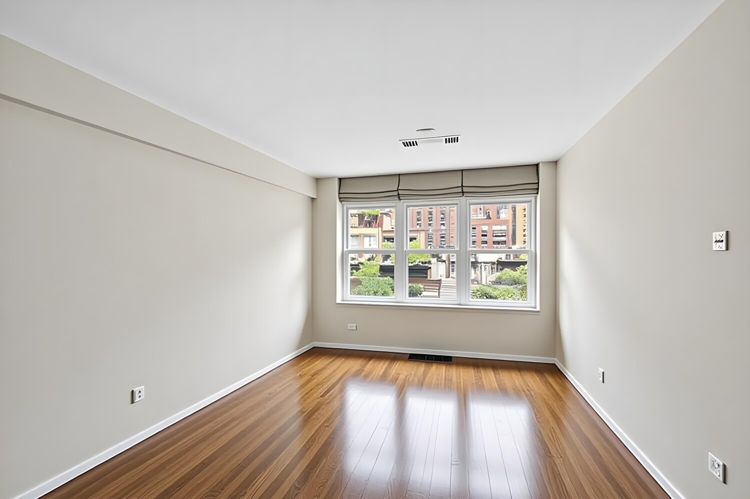 120 E 36TH Street 8D