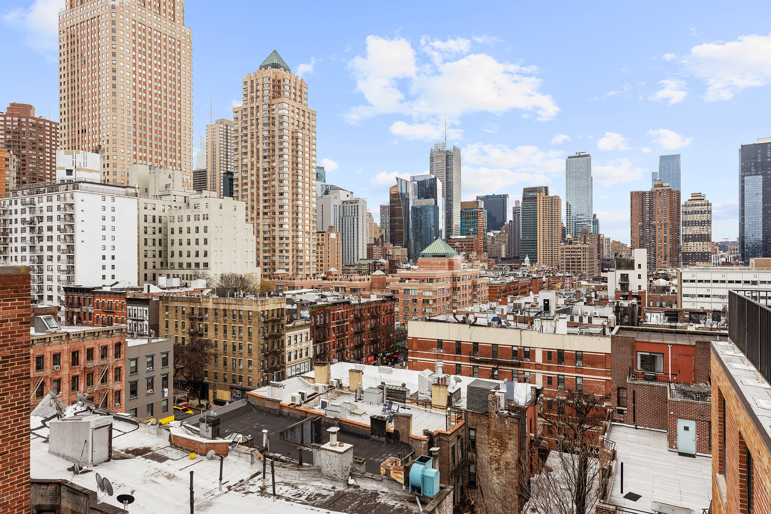 416 W 52ND Street 225