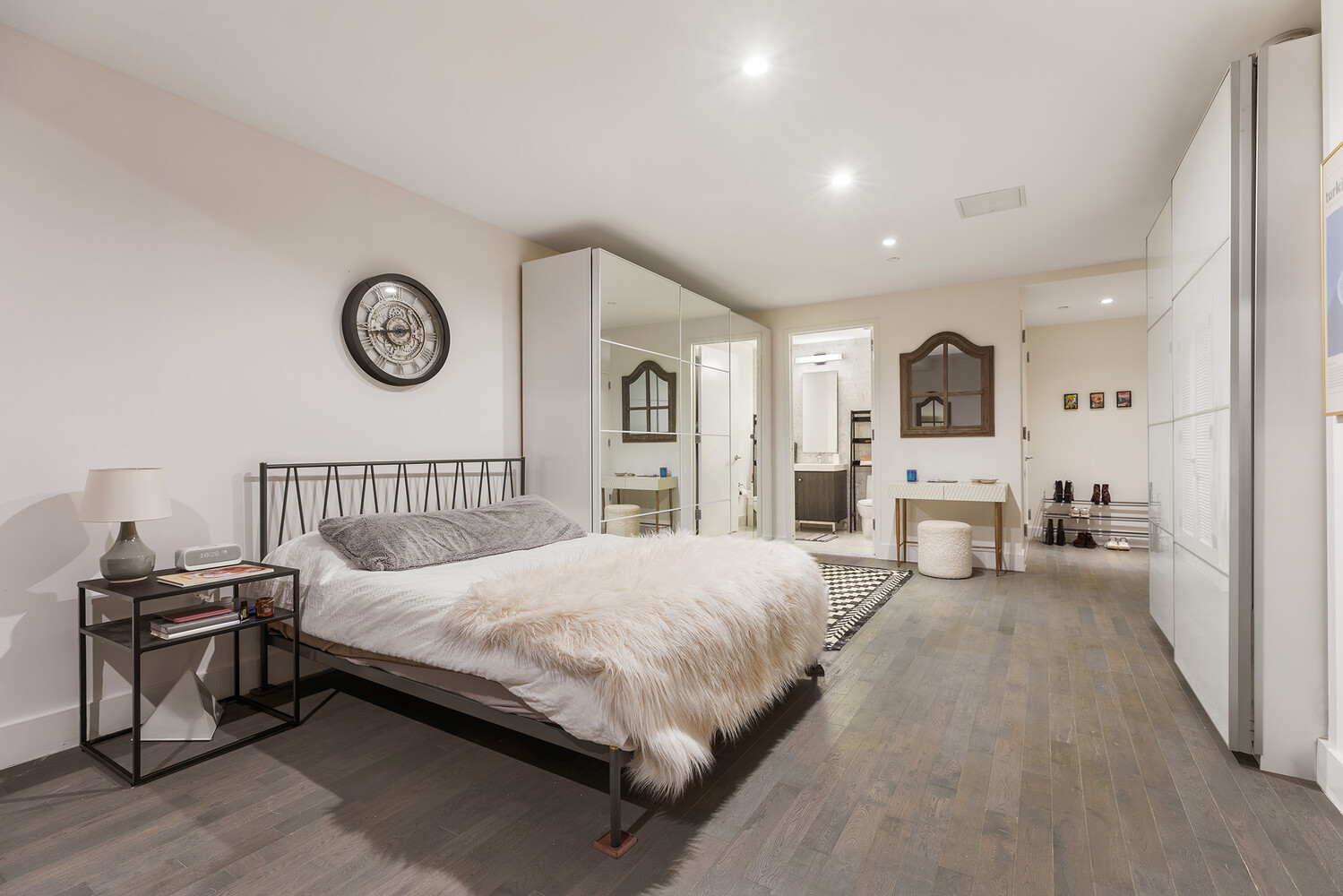 416 W 52ND Street 225