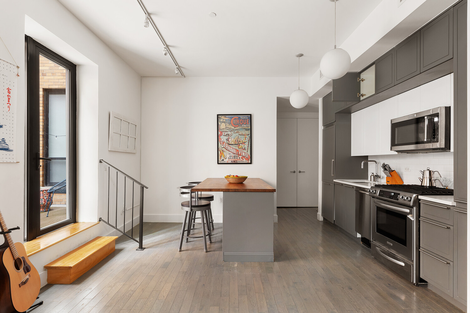 416 W 52ND Street 225