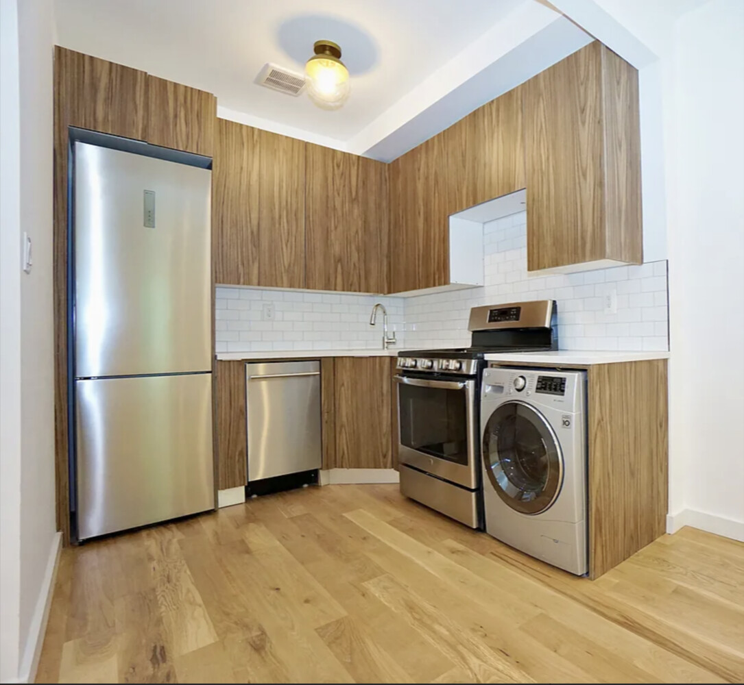 111 S 4TH Street 2F