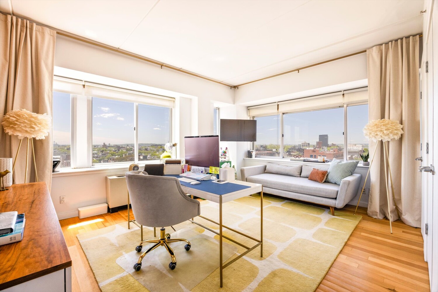 87 SMITH Street 10B