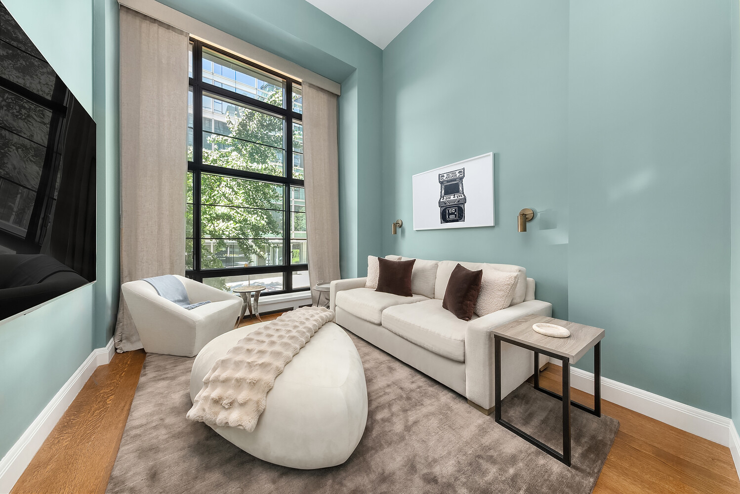 150 CHARLES Street M2
