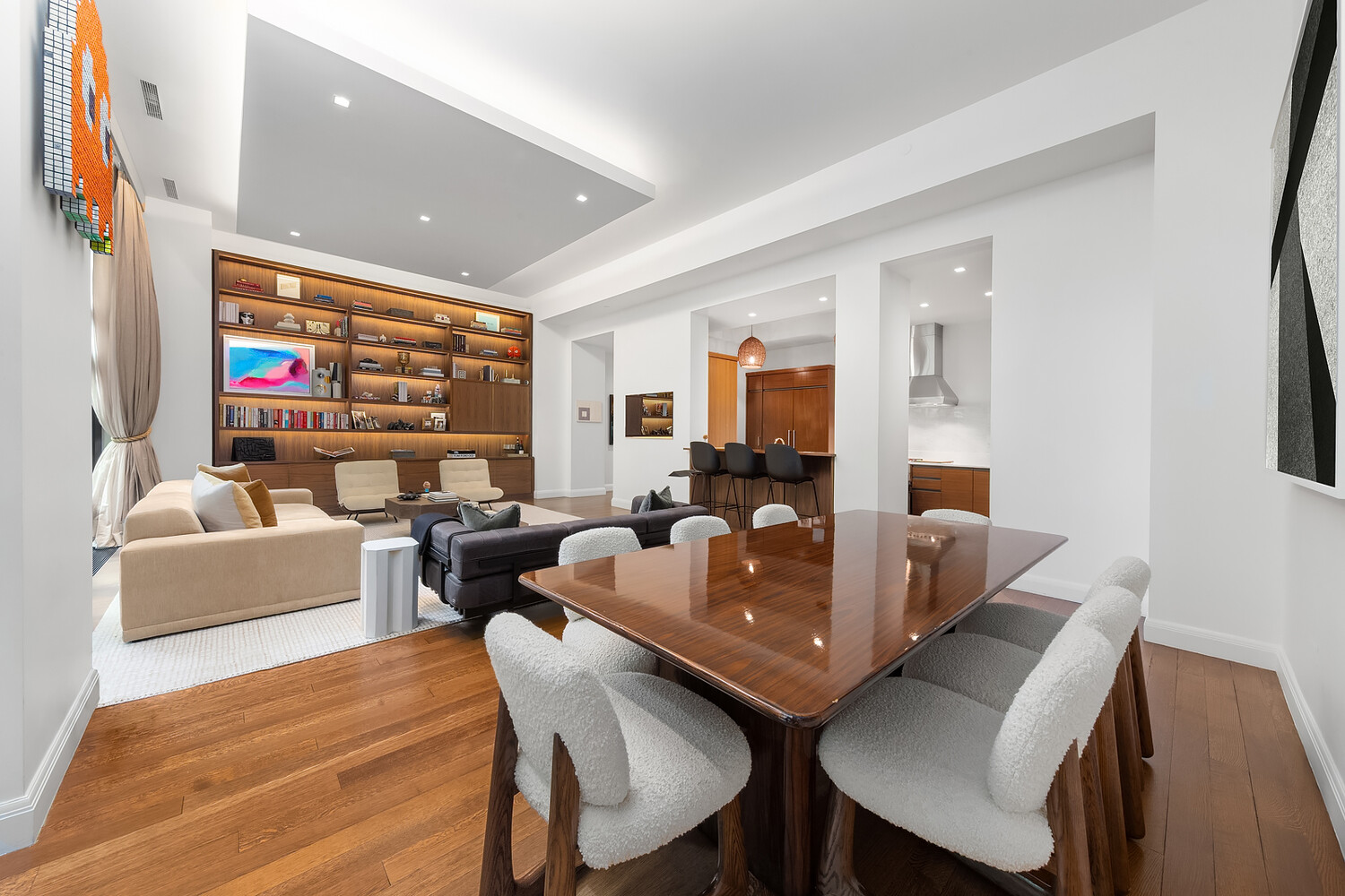 150 CHARLES Street M2