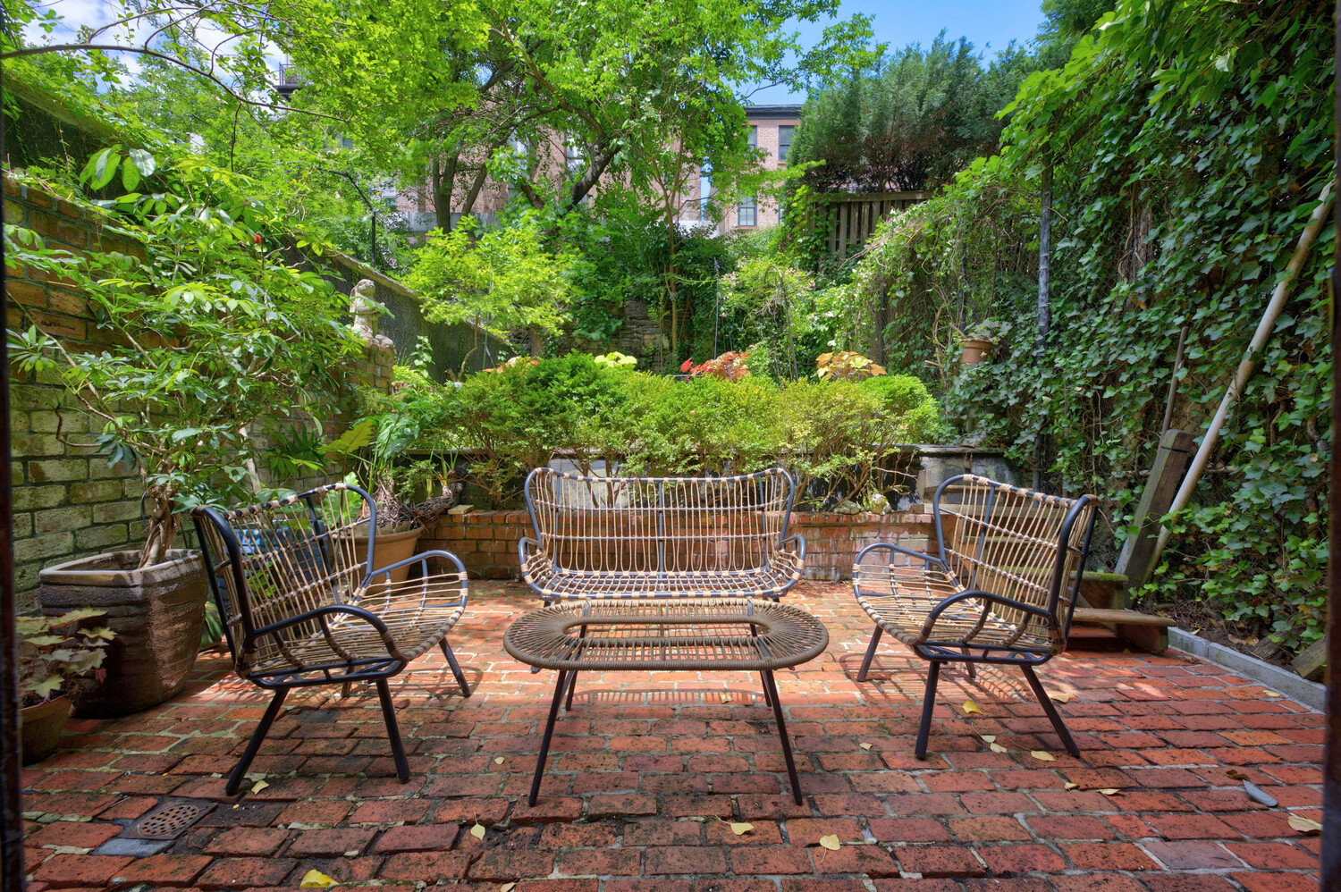 437 W 43RD Street 1G