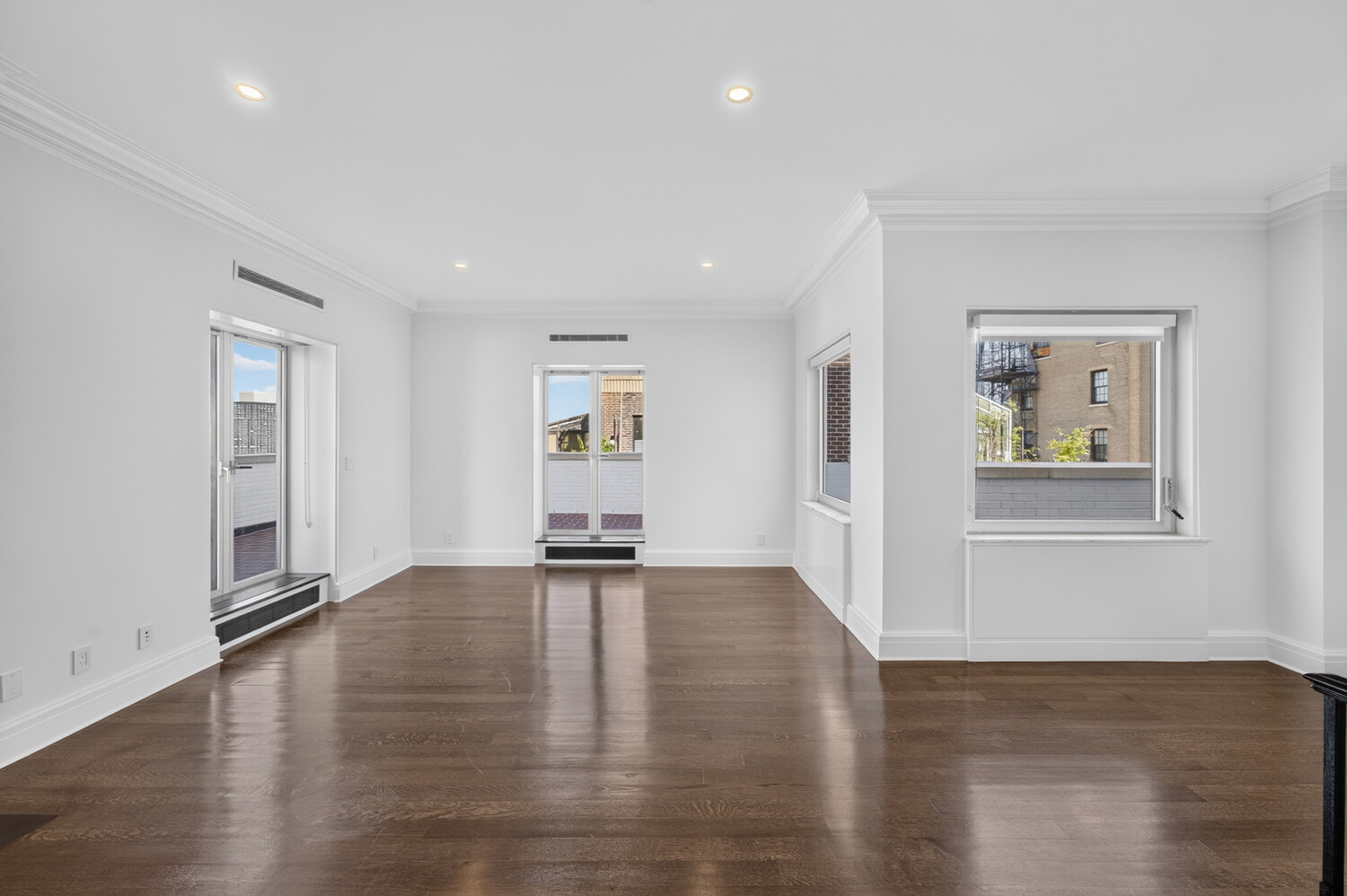 544 E 86TH Street PHE