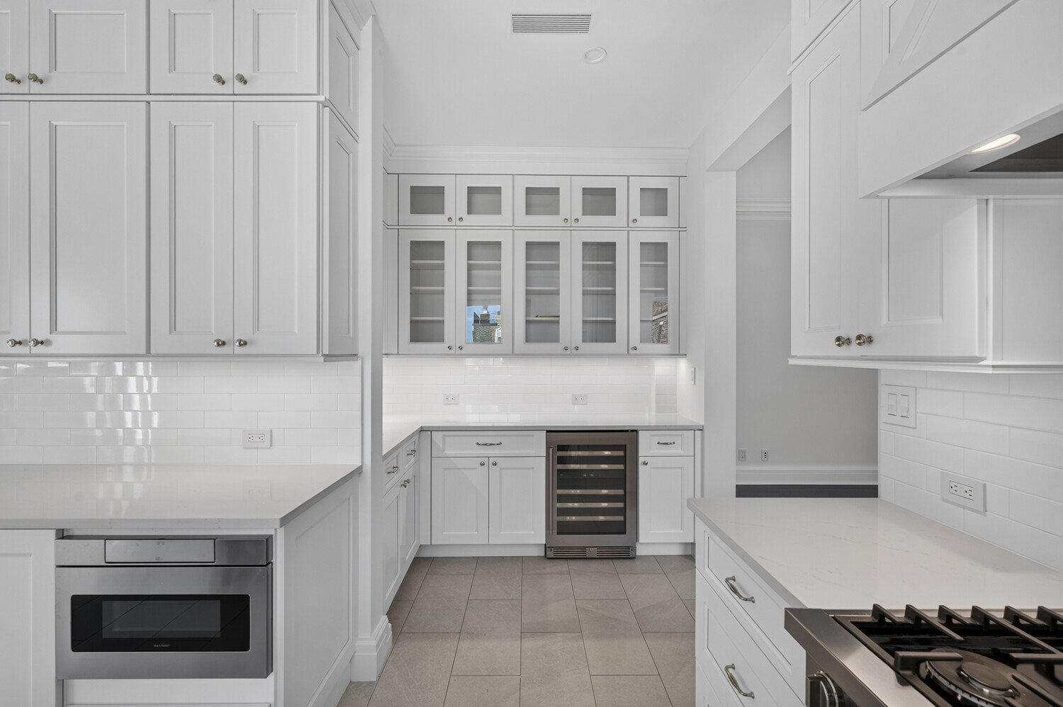 544 E 86TH Street PHE