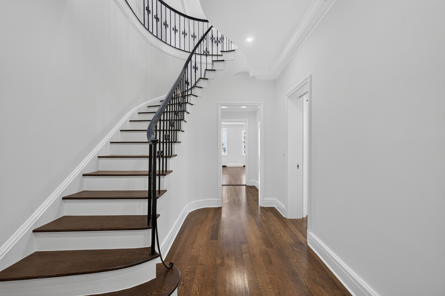 544 E 86TH Street PHE