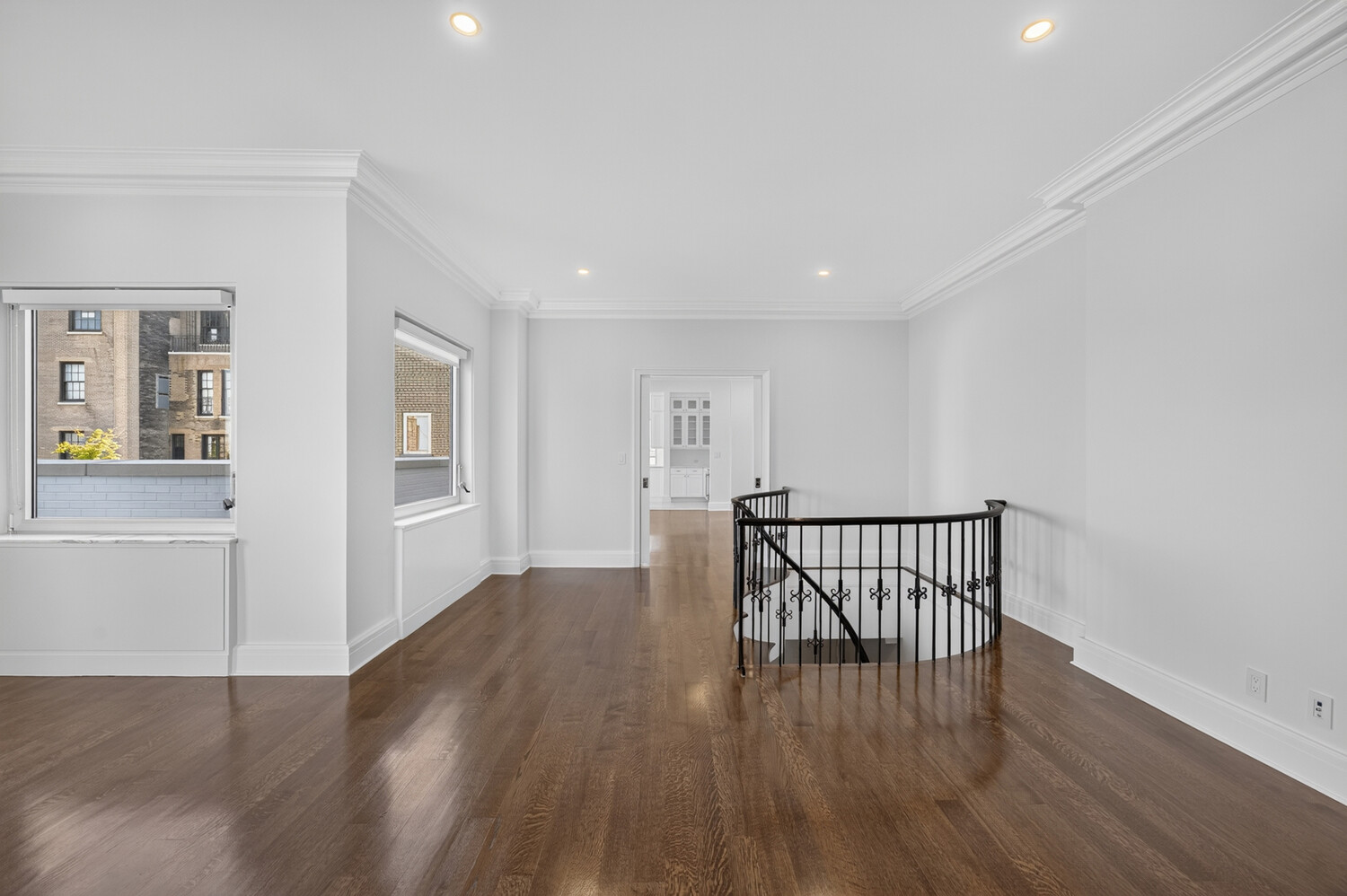 544 E 86TH Street PHE