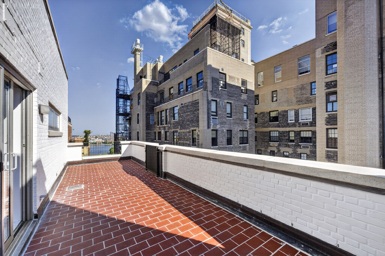 544 E 86TH Street PHE
