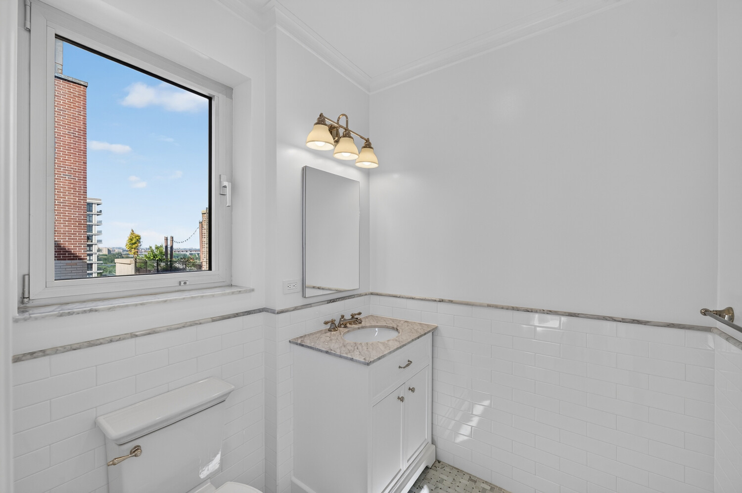 544 E 86TH Street PHE