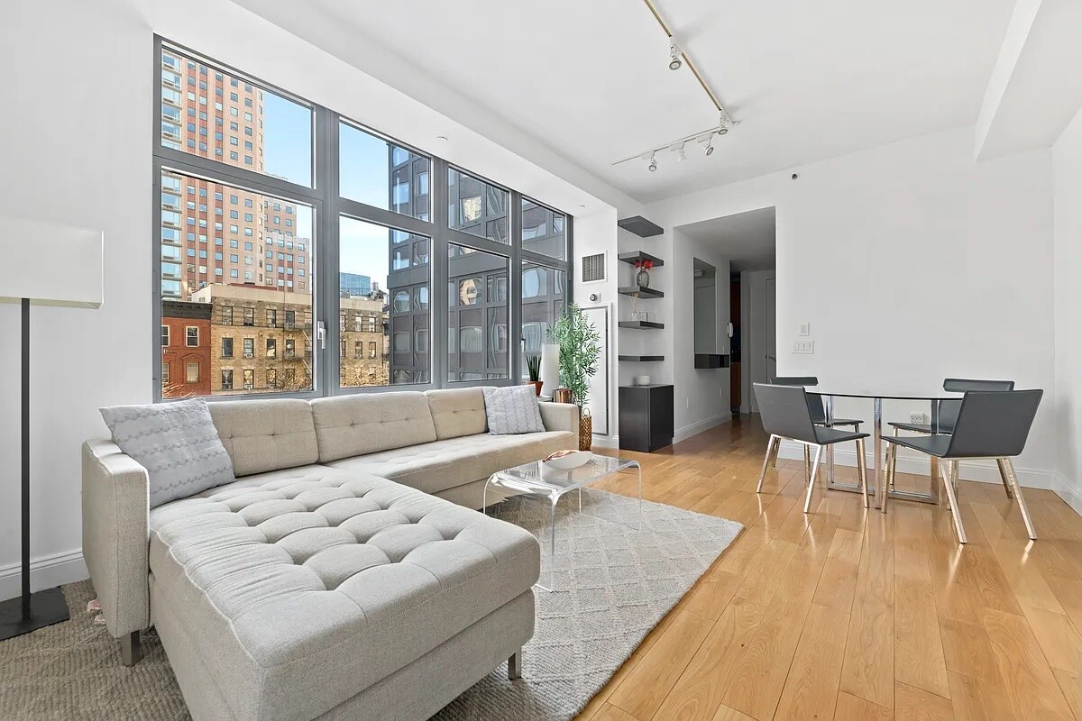 310 W 52ND Street 5A