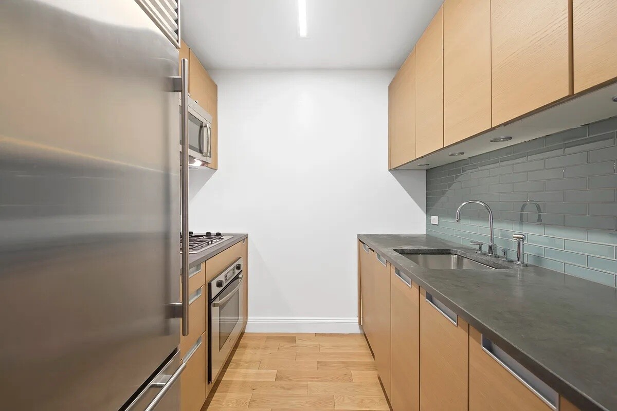 310 W 52ND Street 5A