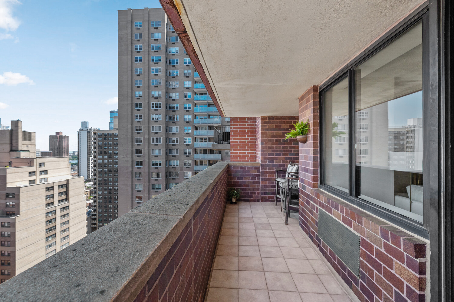 233 E 86TH Street 20B