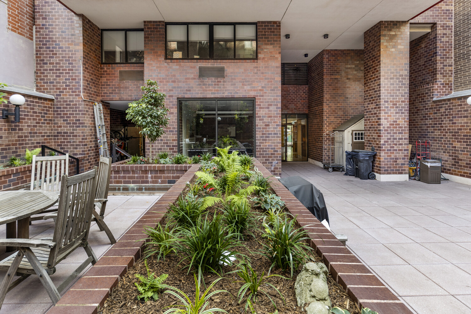 233 E 86TH Street 20B