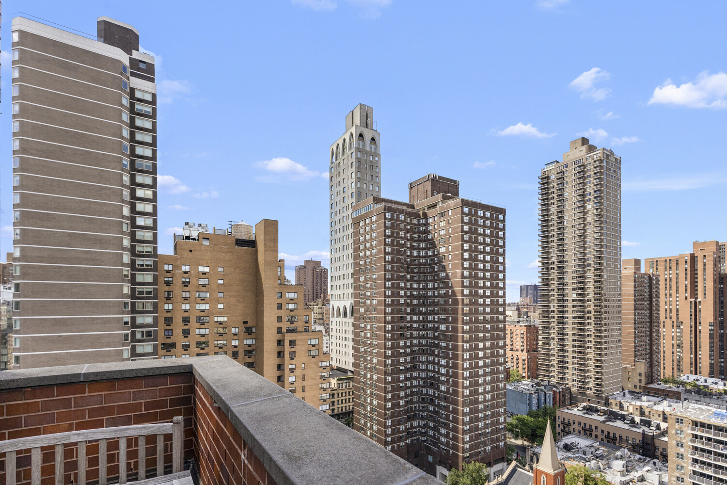233 E 86TH Street 20B