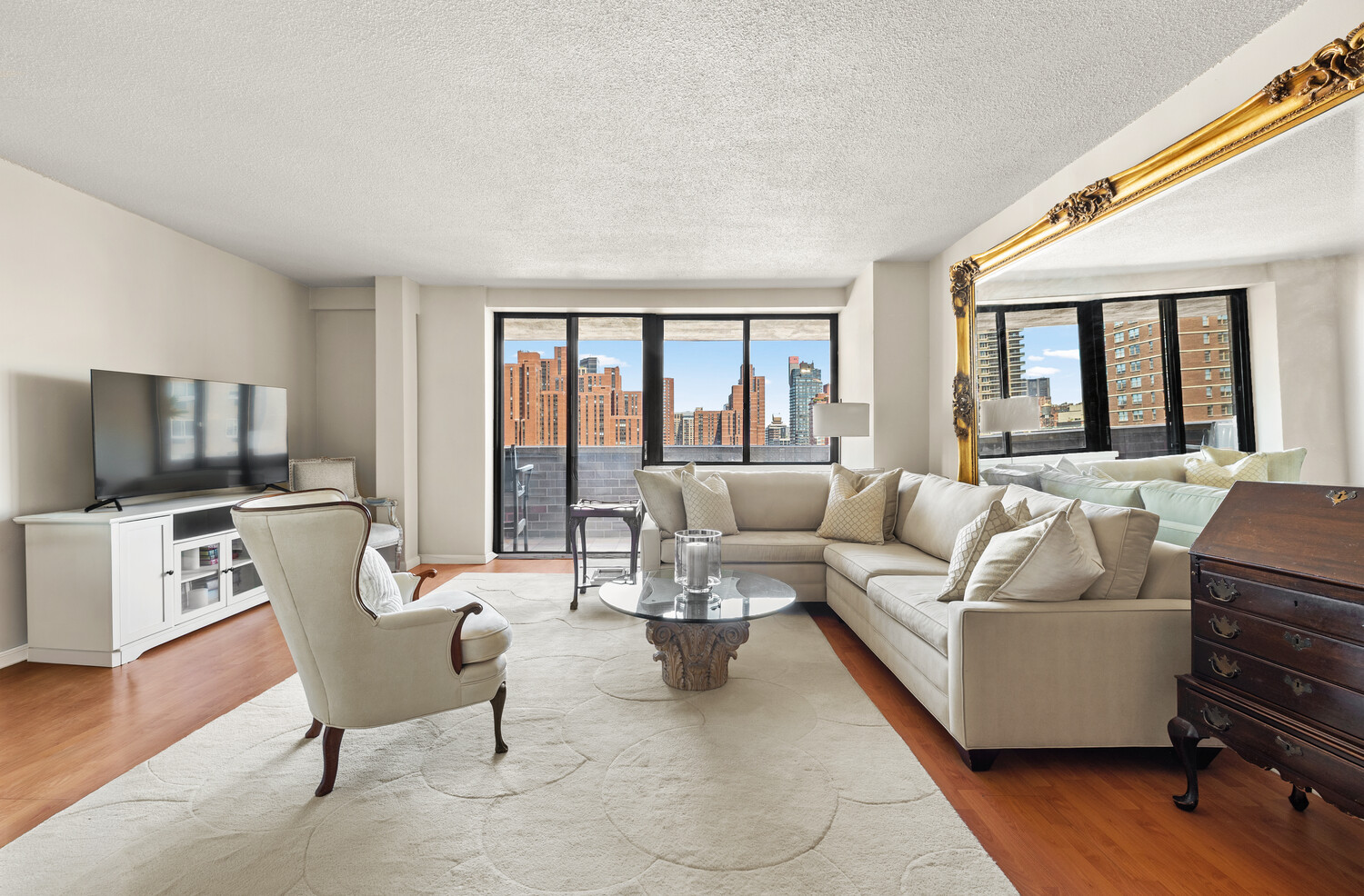 233 E 86TH Street 20B