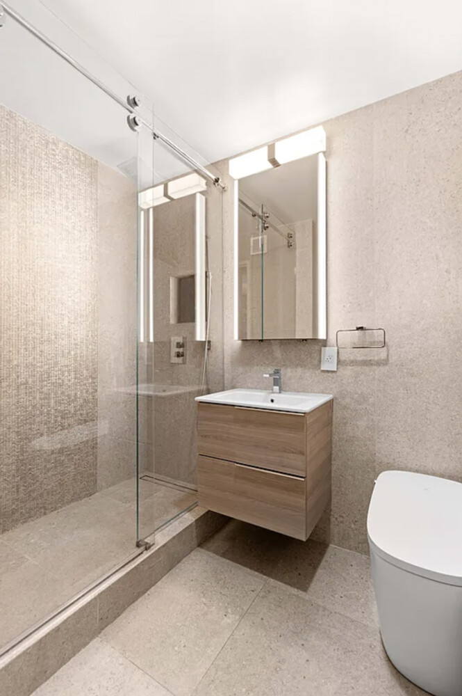 350 W 42ND Street 19ED
