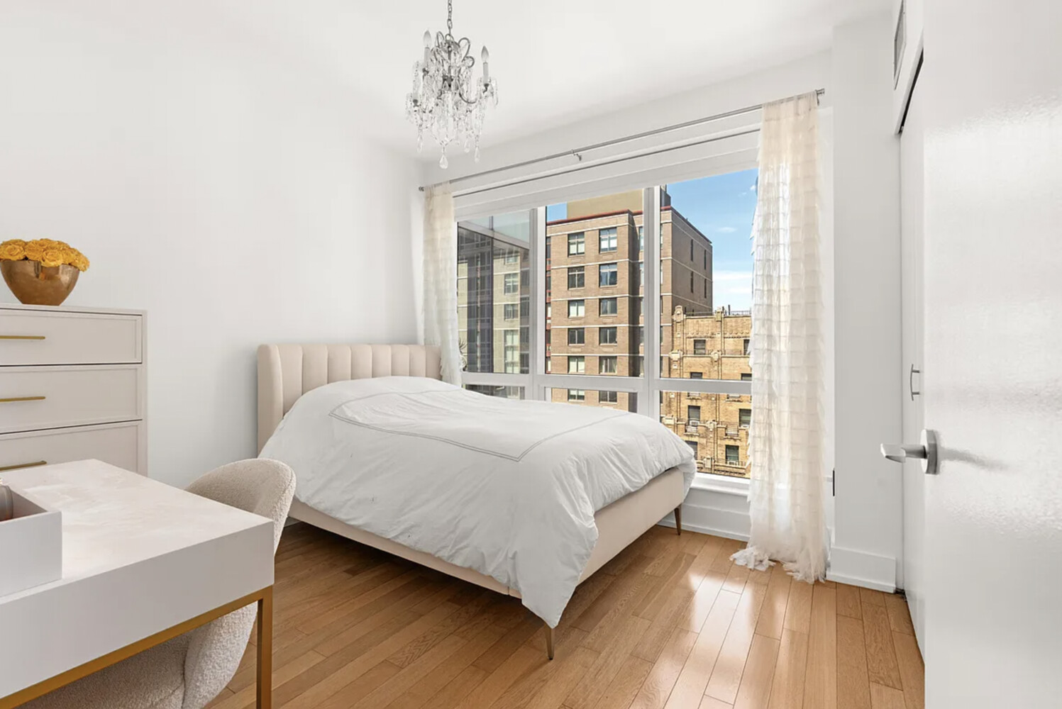 350 W 42ND Street 19ED