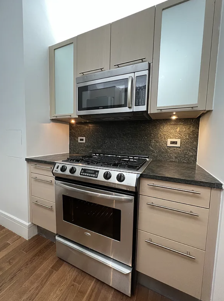 120 GREENWICH Street 6B