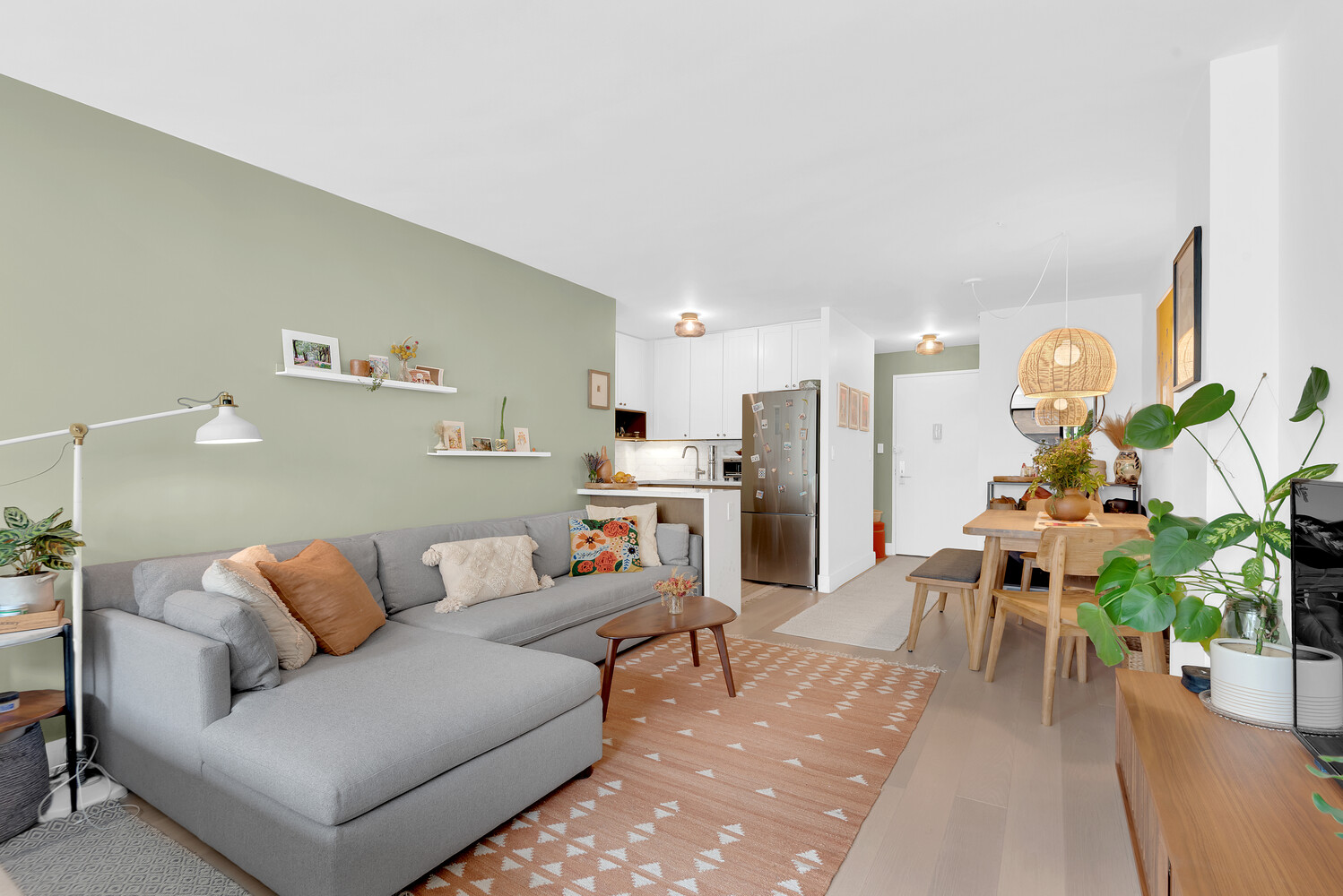 16 W 16TH Street 12NN