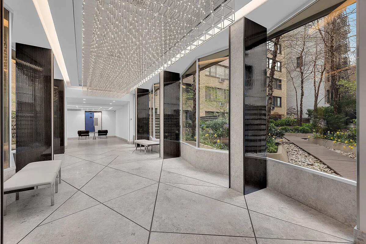16 W 16TH Street 12NN