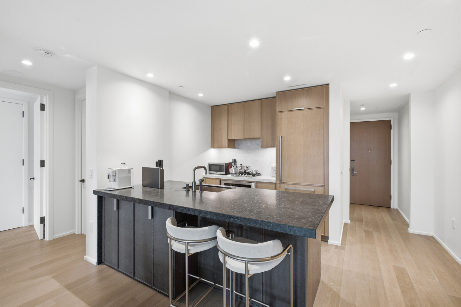 543 W 122ND Street 8B