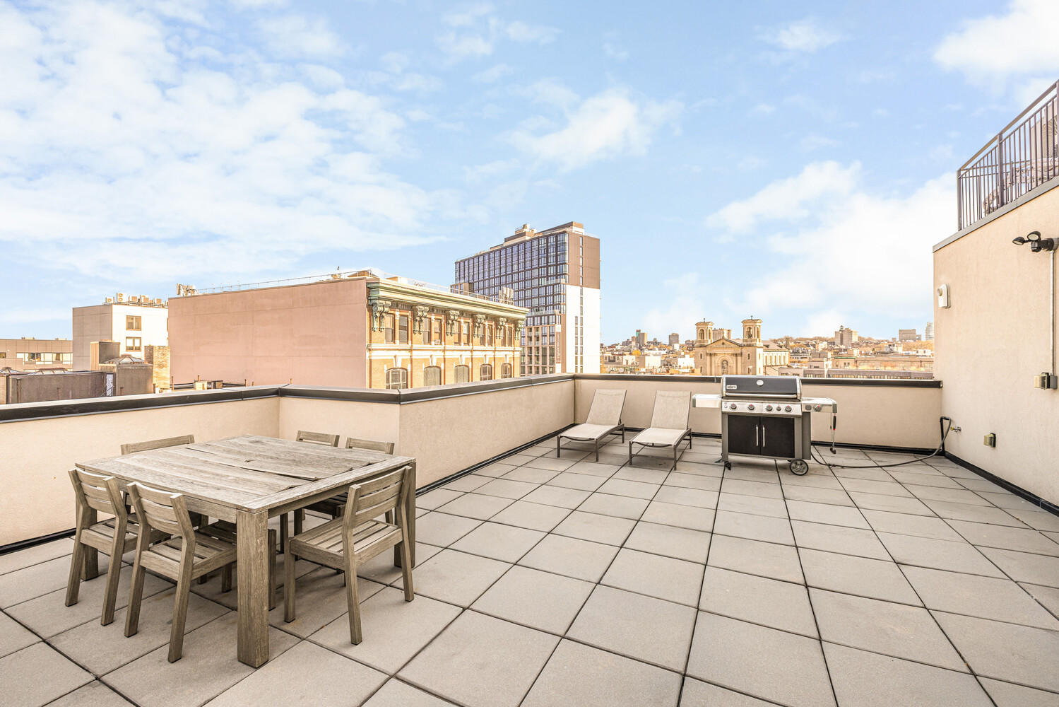 532 CLINTON Avenue 6B
