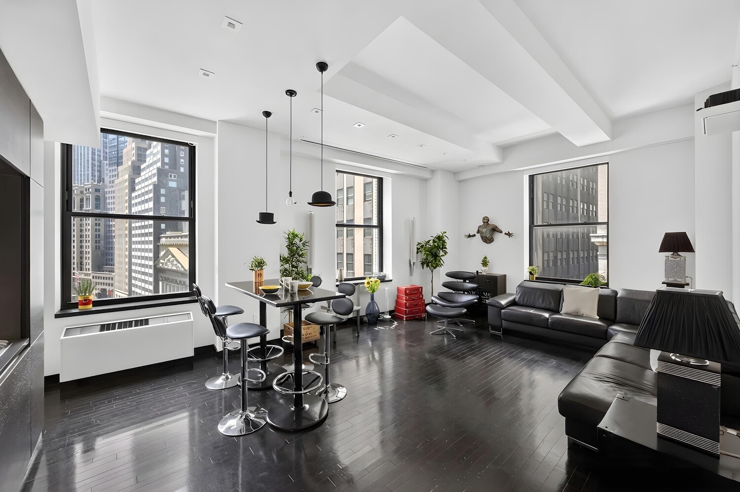 20 PINE Street 908