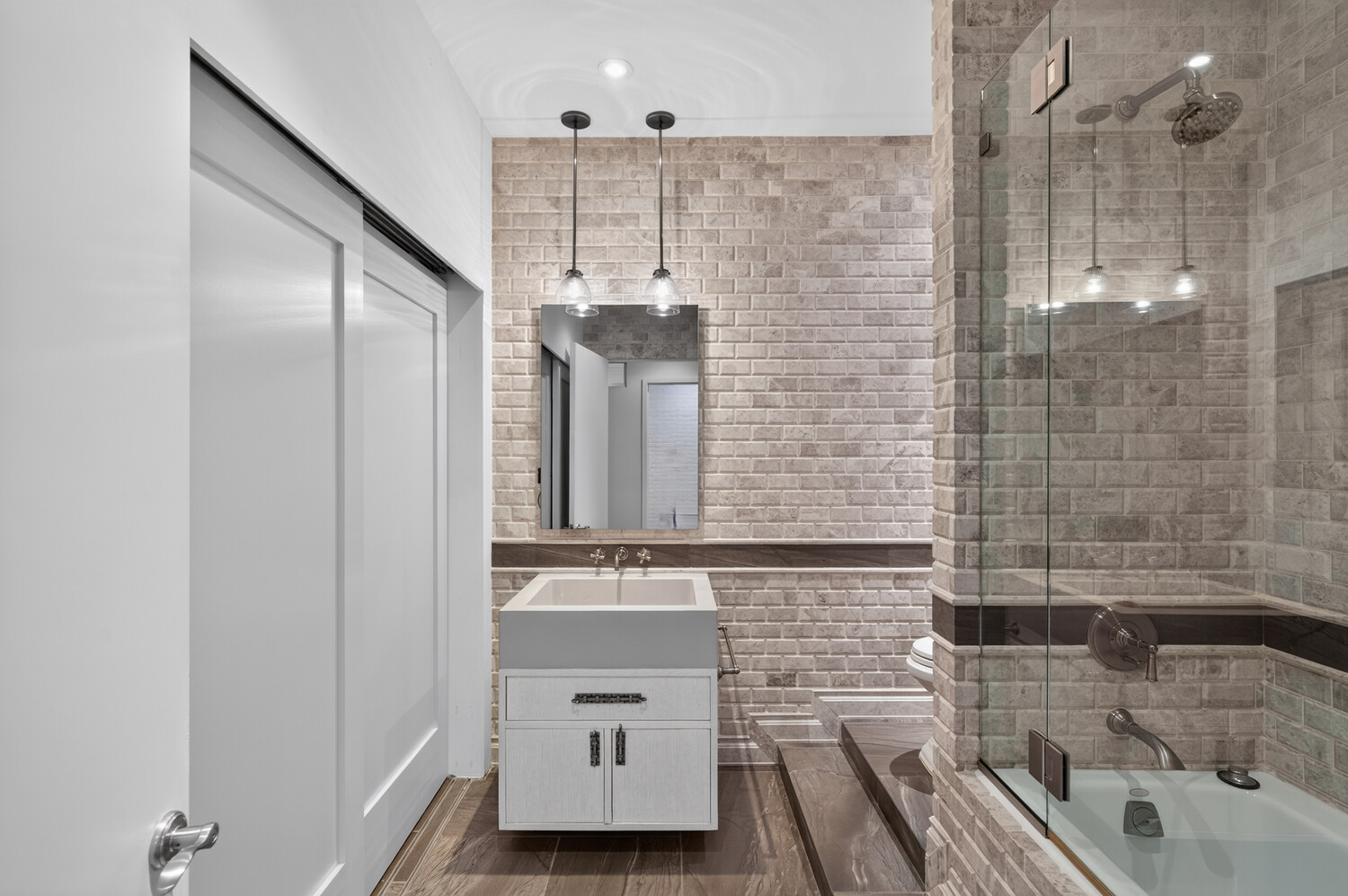 431 W BROADWAY 4