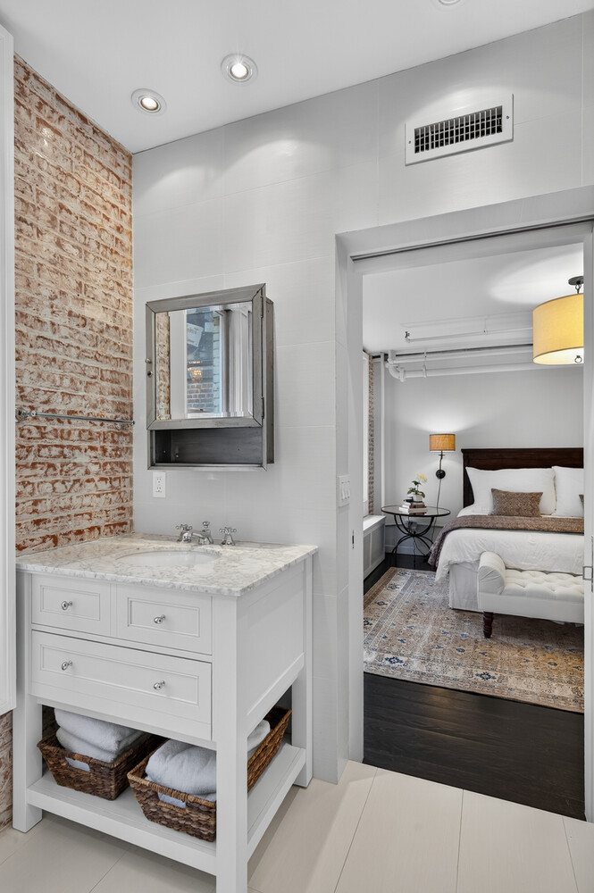 431 W BROADWAY 4