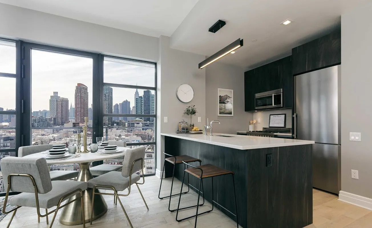13-33 Jackson Avenue 5D