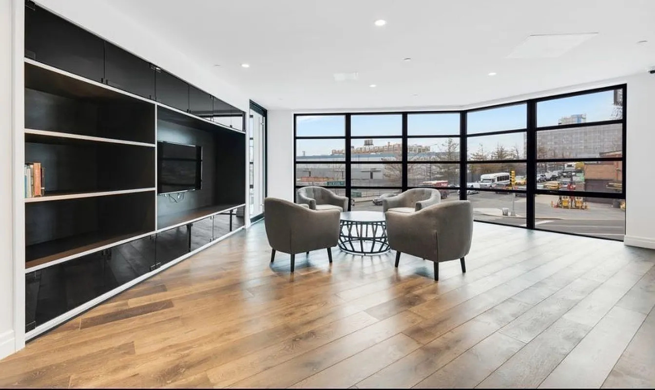 13-33 Jackson Avenue 5D