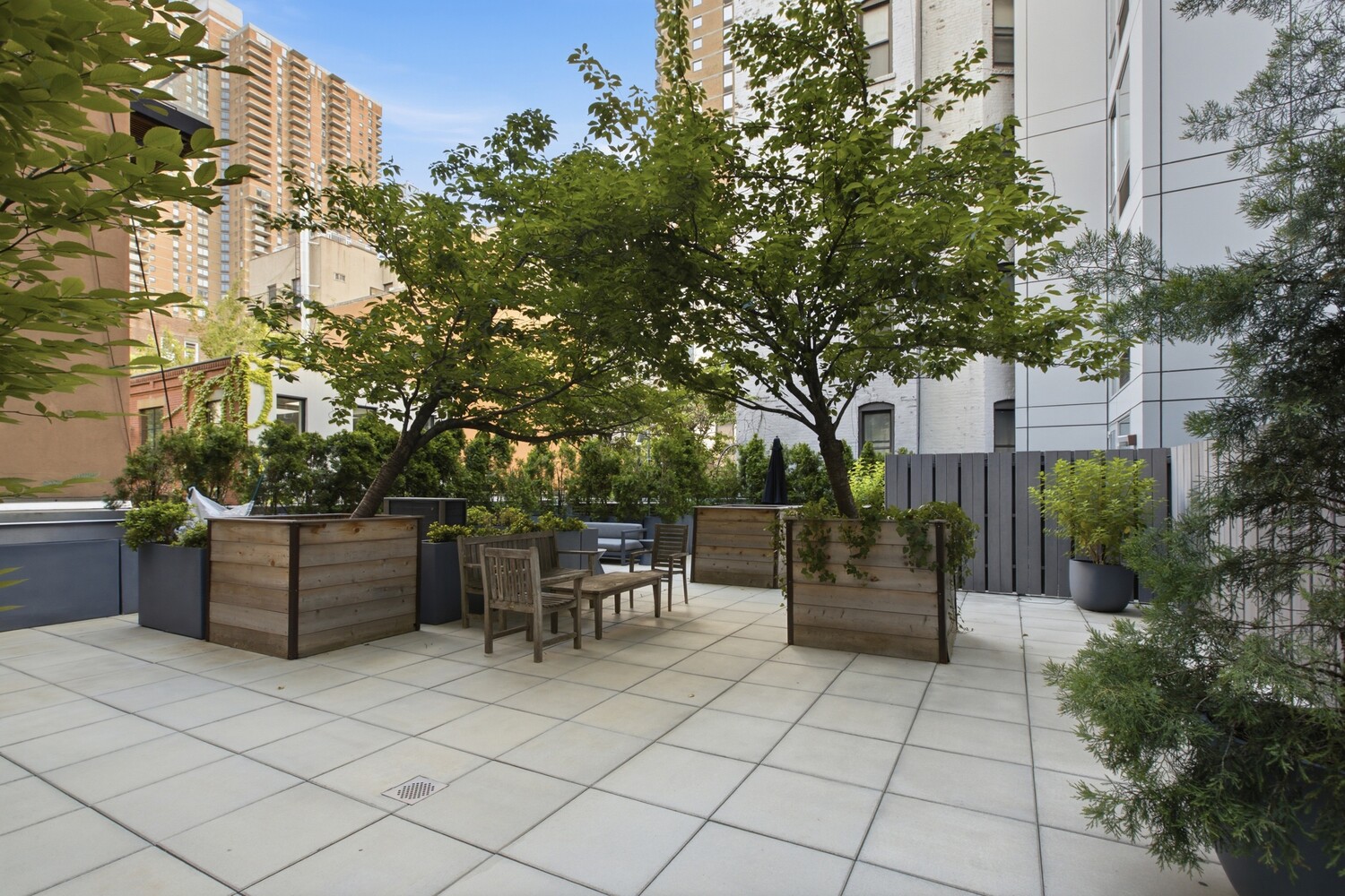 464 W 44TH Street 3H