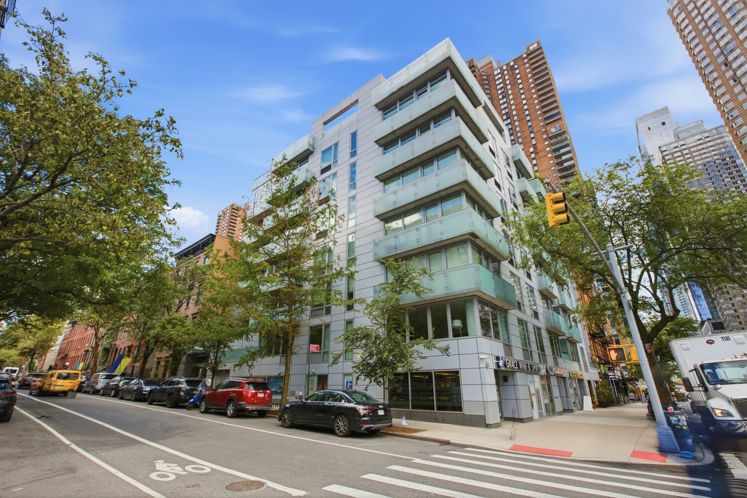 464 W 44TH Street 3H