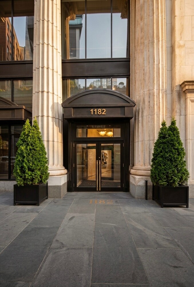 1182 BROADWAY 13A