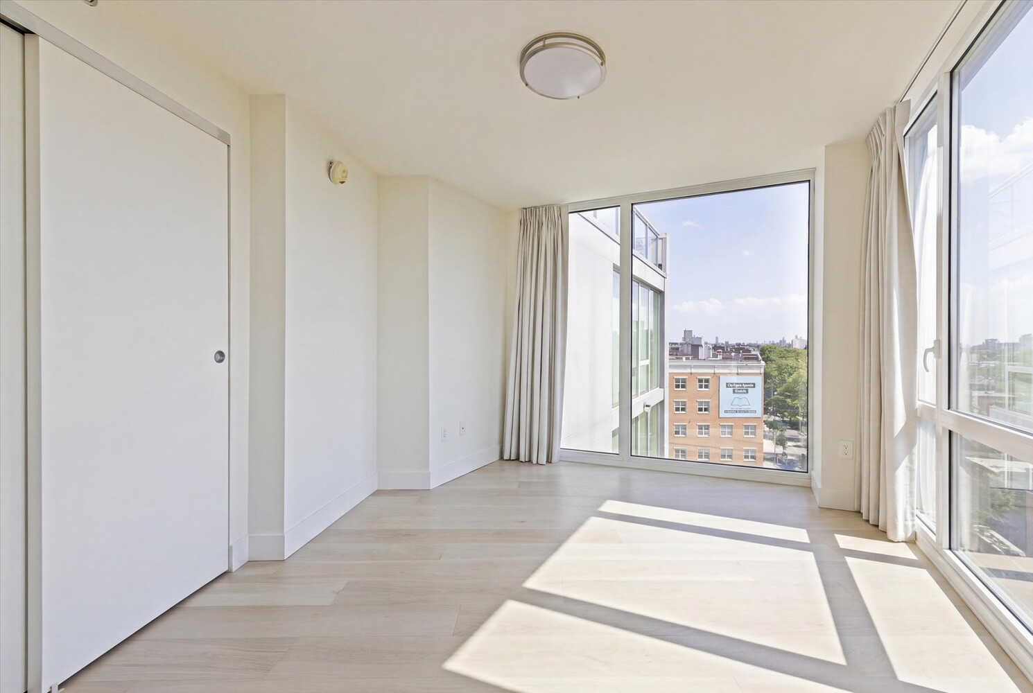 733 OCEAN Parkway 9B