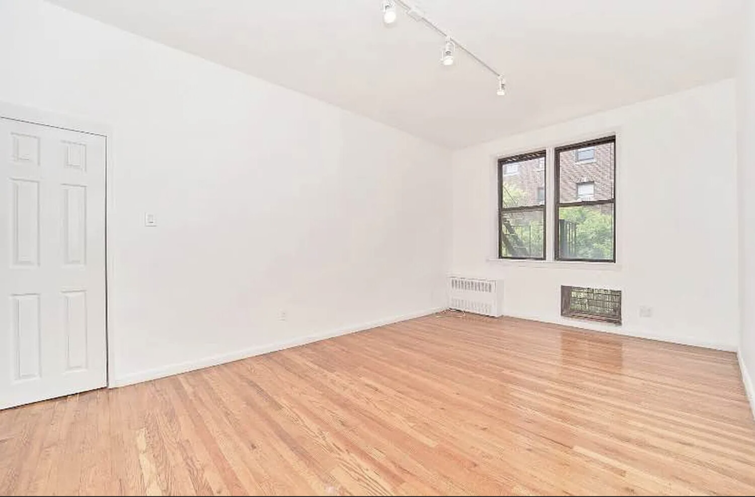 233 E 12TH Street 3A