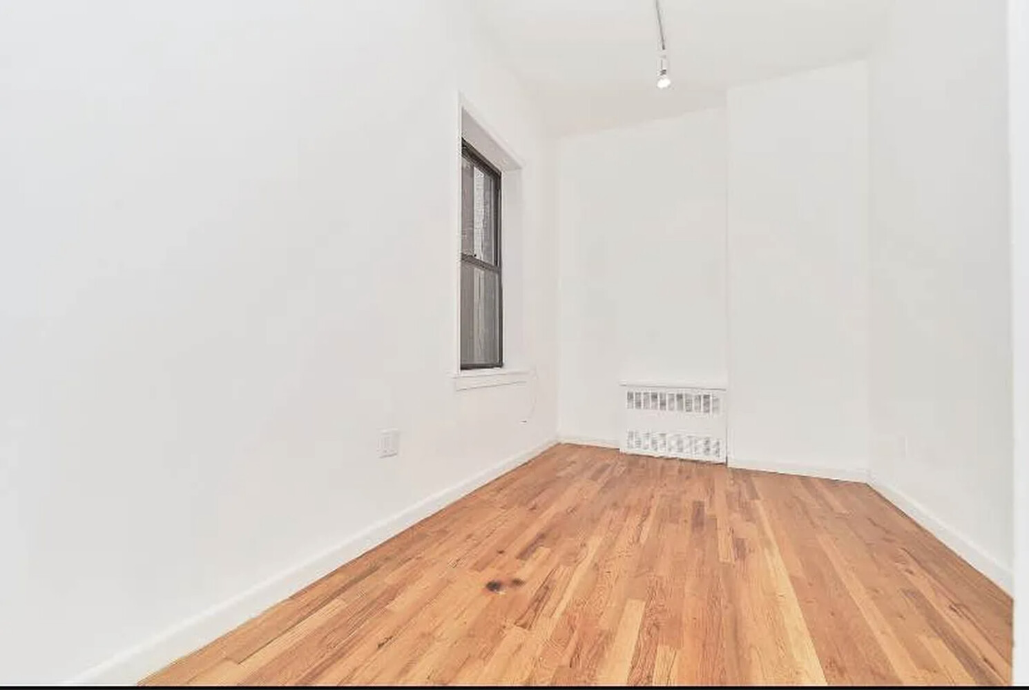 233 E 12TH Street 3A