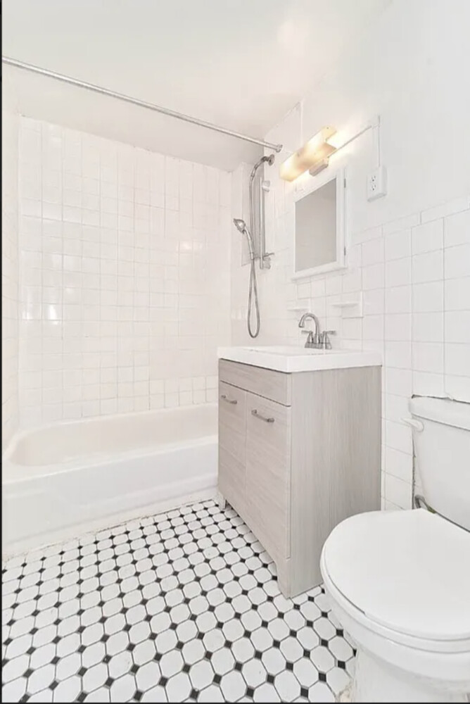 233 E 12TH Street 3A