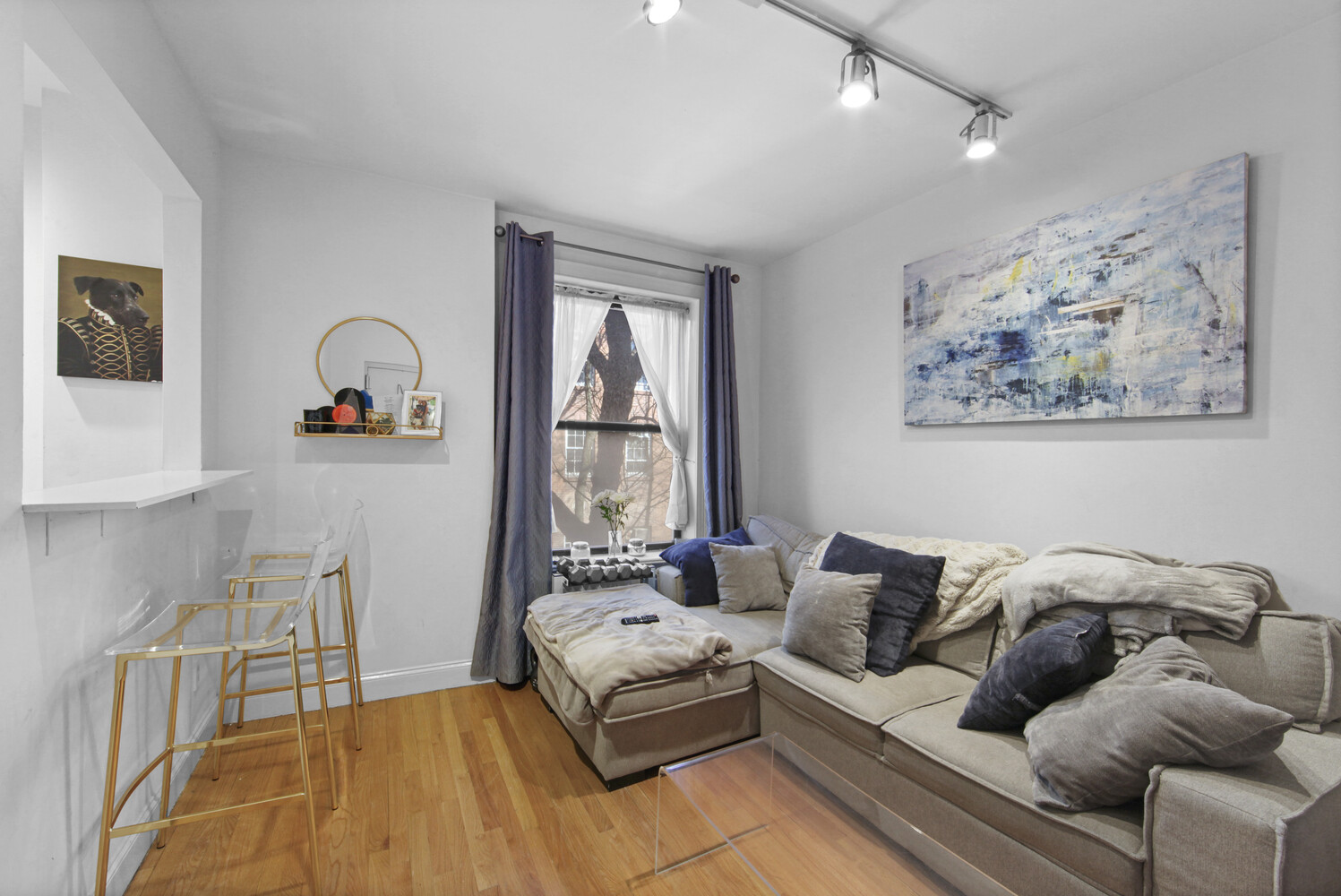 55 BARROW Street 5