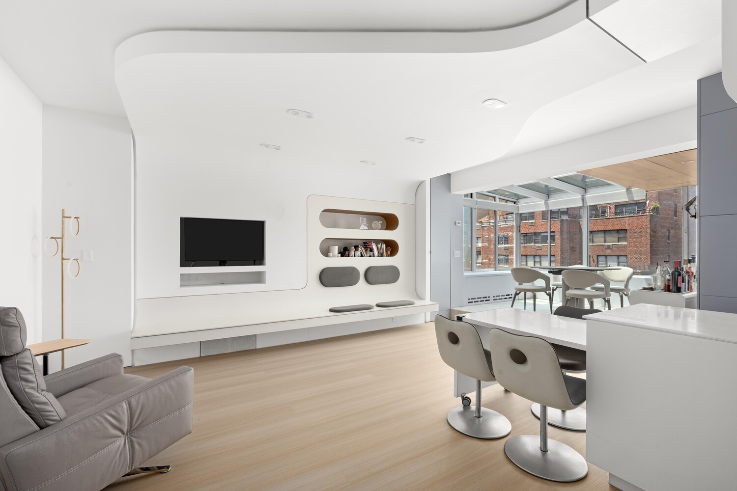 200 E 58TH Street 16F