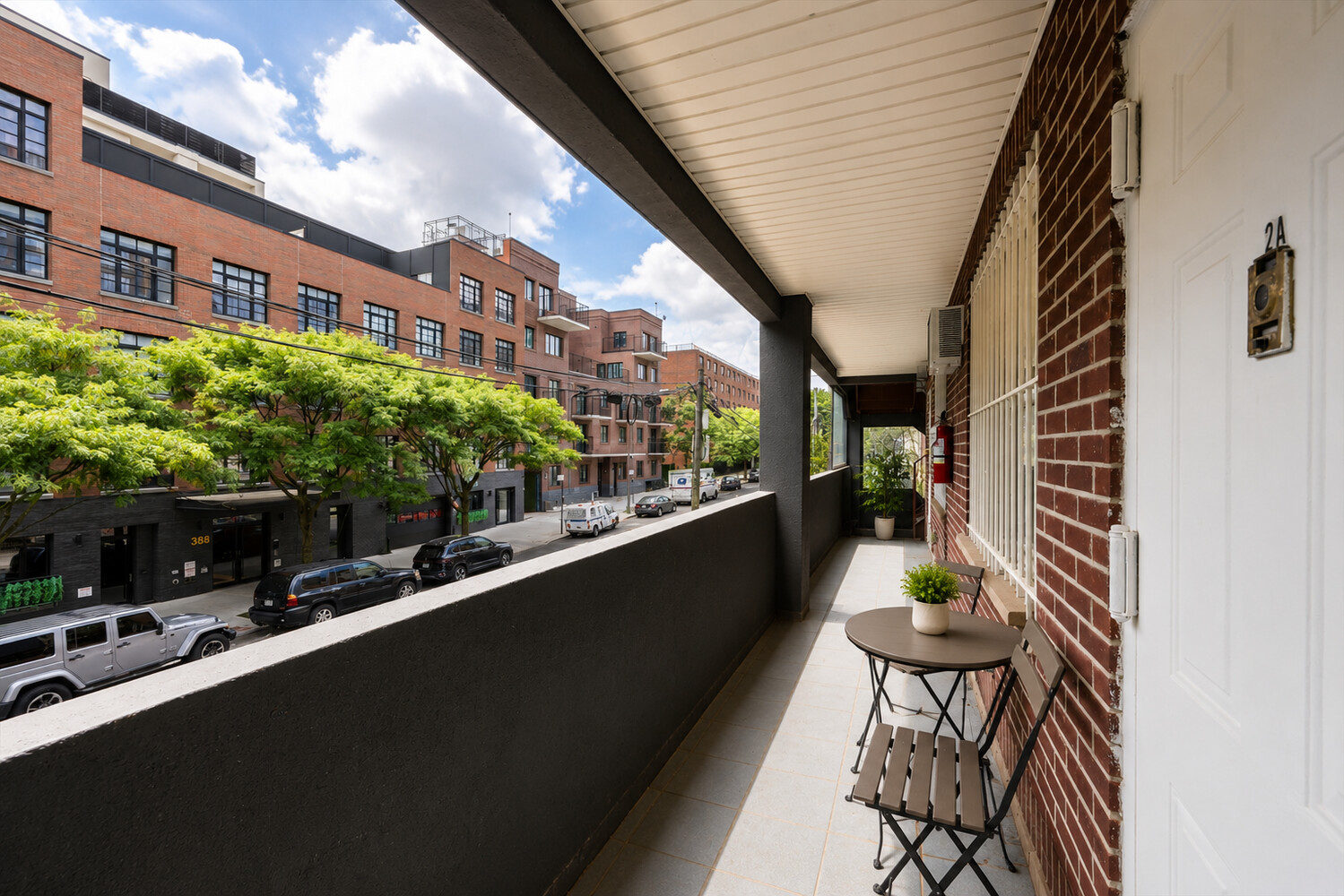 385 VERNON Avenue 2F