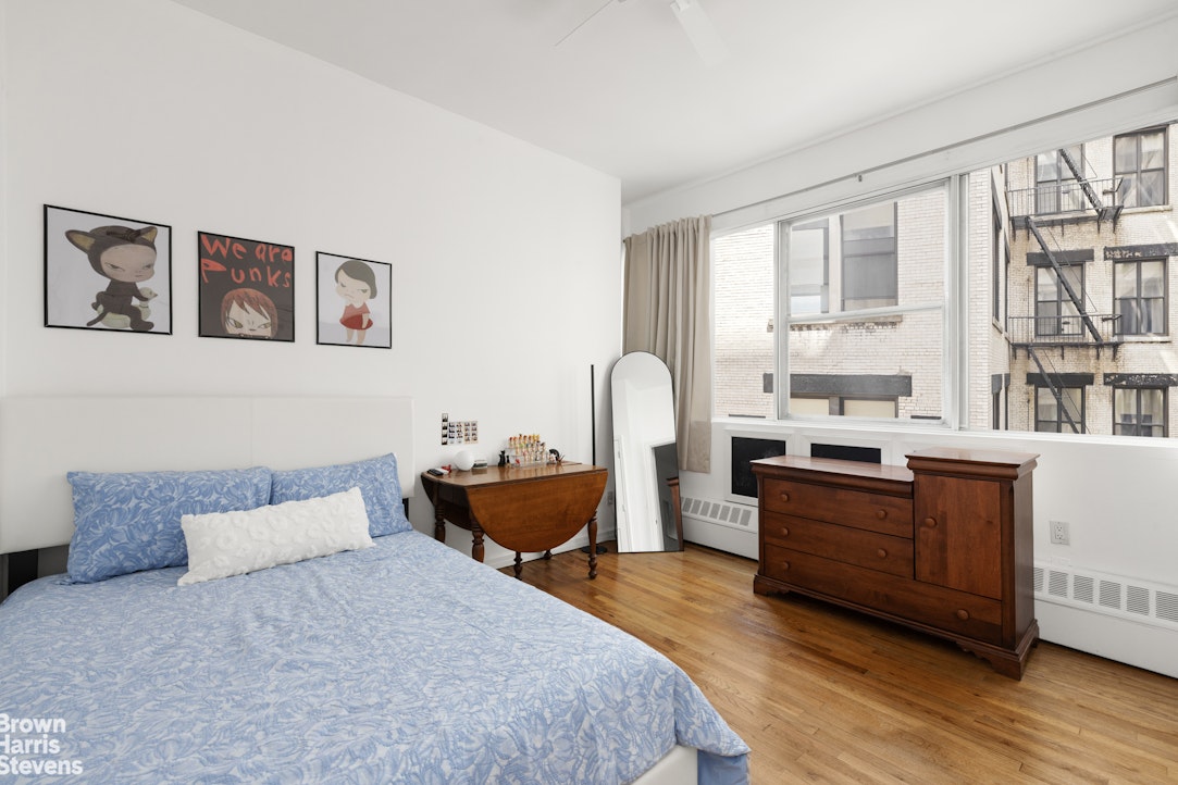 176 BROADWAY 12E