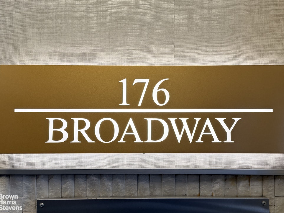 176 BROADWAY 12E