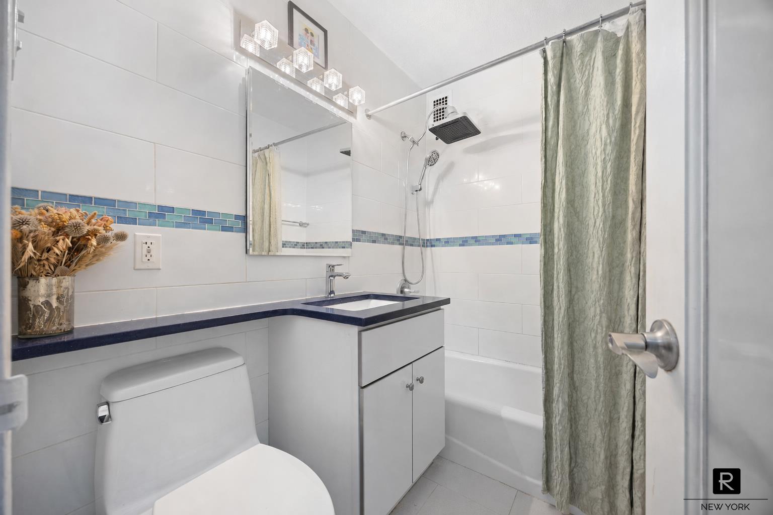 77 Fulton Street 8-G